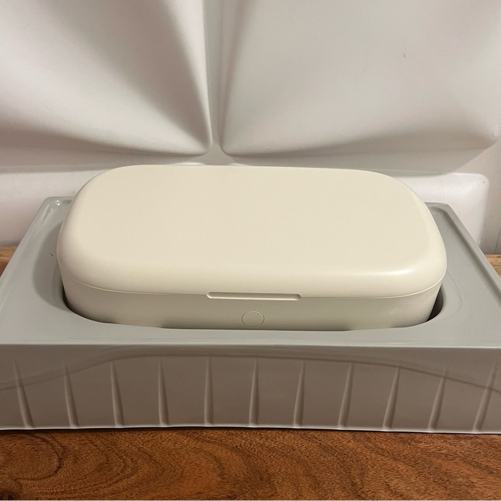 New UV Sanitizing box